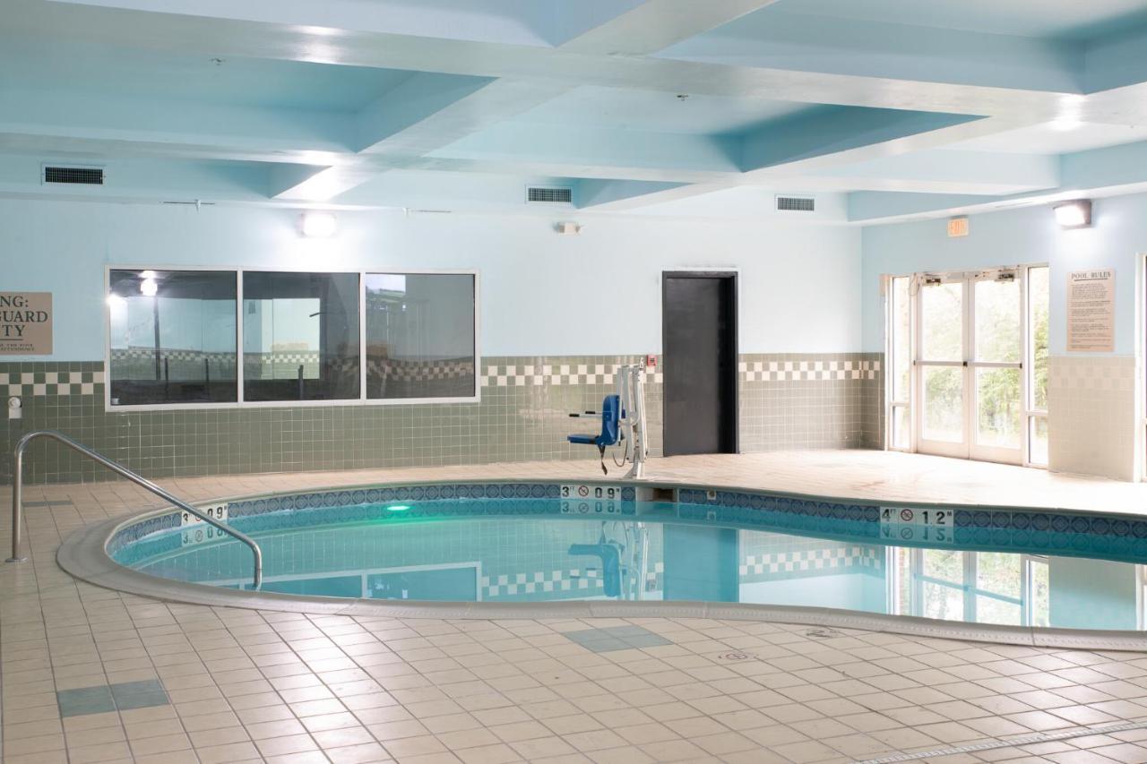 Bliss Point Inn & Suites ニュー・バッファロー エクステリア 写真