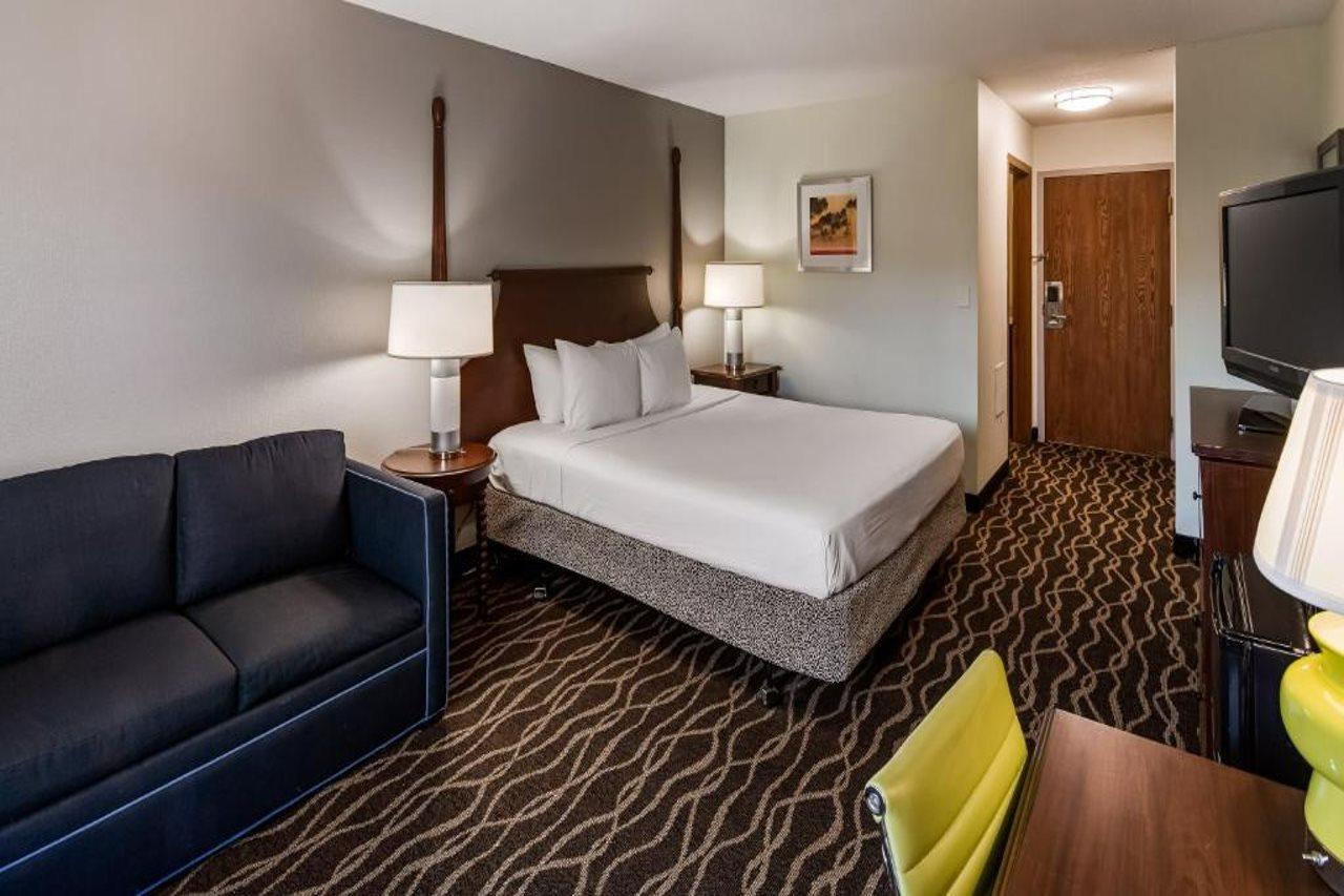 Bliss Point Inn & Suites ニュー・バッファロー エクステリア 写真
